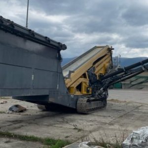 foto 34.5t screener mobil Rubble Master MSC 8500 M-3D